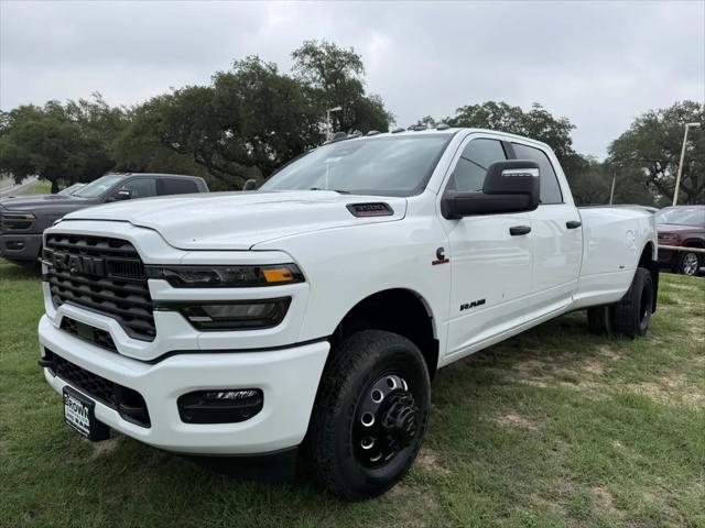 2026 Ram 3500 Lone Star Crew Cab 4x4 8' Box