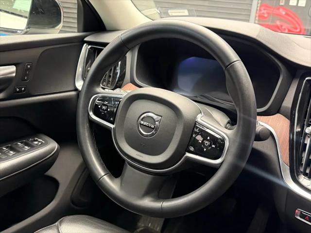 2024 Volvo S60 B5 Plus Dark Theme