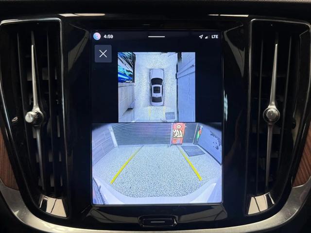 2024 Volvo S60 B5 Plus Dark Theme