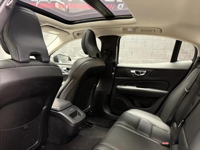 2024 Volvo S60 B5 Plus Dark Theme