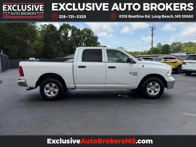 2022 Ram 1500 Classic SLT Crew Cab 4x4 5'7" Box