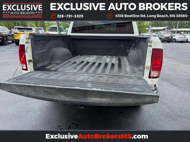 2022 Ram 1500 Classic SLT Crew Cab 4x4 5'7" Box