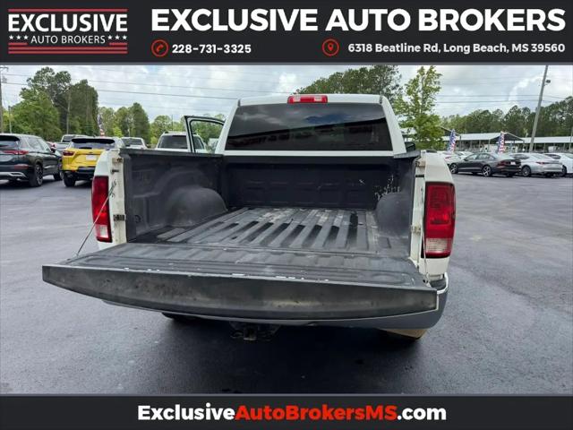 2022 Ram 1500 Classic SLT Crew Cab 4x4 5'7" Box