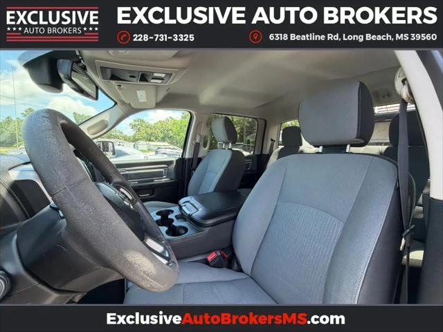 2022 Ram 1500 Classic SLT Crew Cab 4x4 5'7" Box
