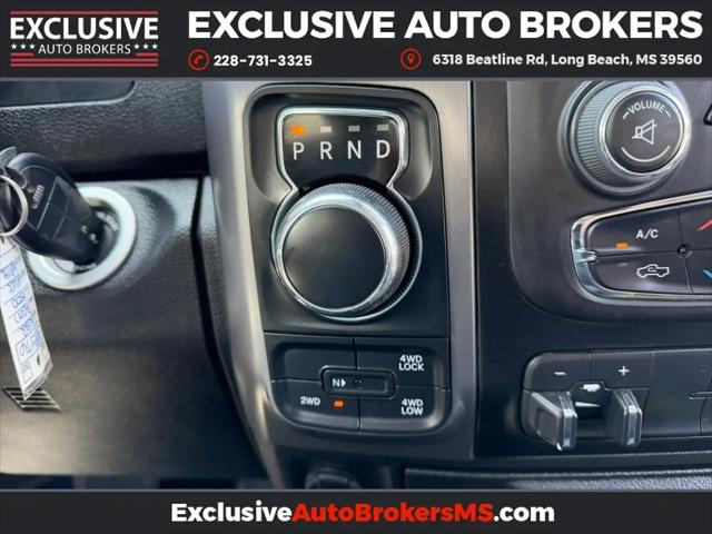 2022 Ram 1500 Classic SLT Crew Cab 4x4 5'7" Box