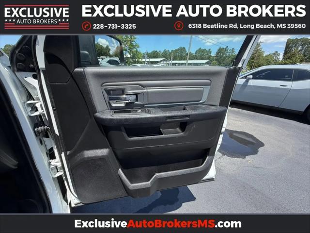 2022 Ram 1500 Classic SLT Crew Cab 4x4 5'7" Box