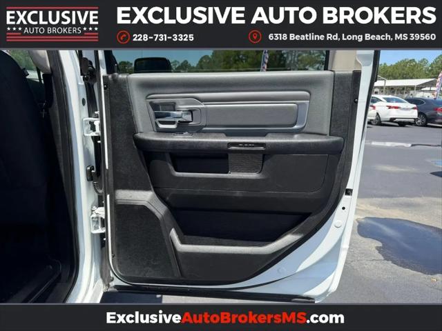 2022 Ram 1500 Classic SLT Crew Cab 4x4 5'7" Box