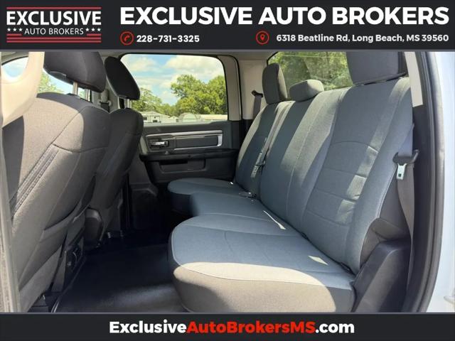 2022 Ram 1500 Classic SLT Crew Cab 4x4 5'7" Box
