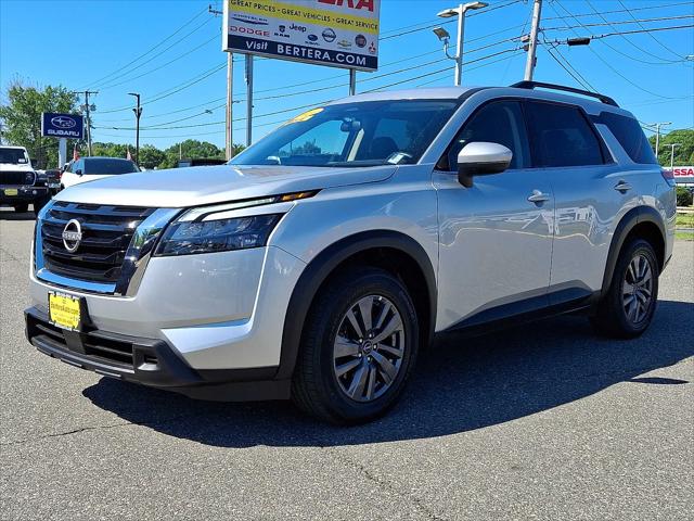 2024 Nissan Pathfinder SV 4WD