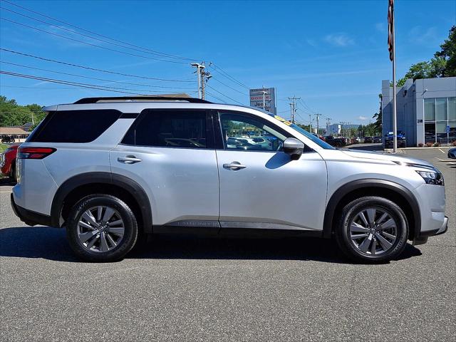 2024 Nissan Pathfinder SV 4WD