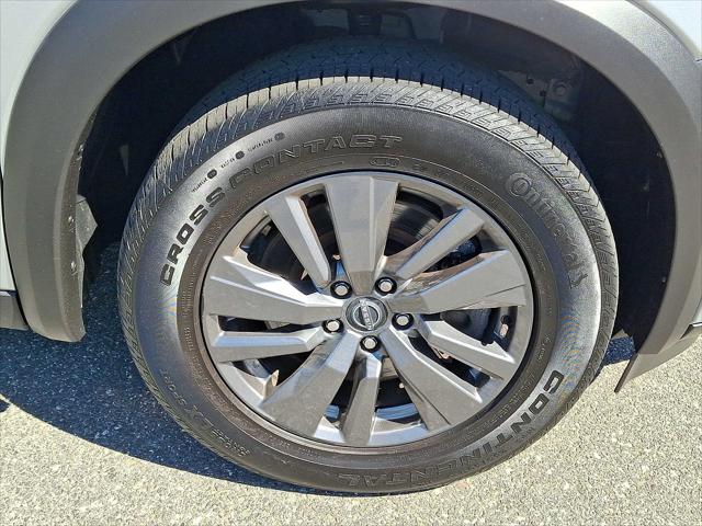 2024 Nissan Pathfinder SV 4WD
