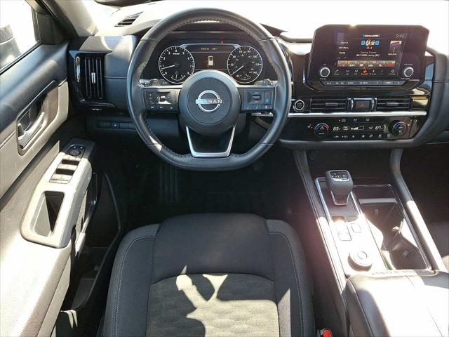 2024 Nissan Pathfinder SV 4WD