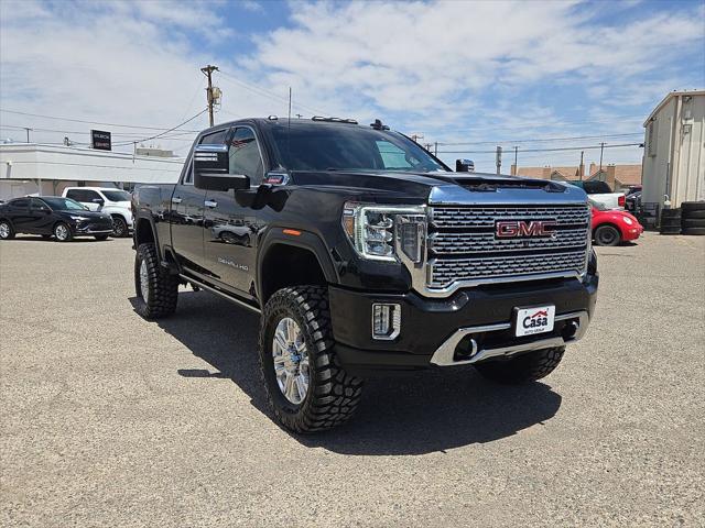2023 GMC Sierra 2500HD 4WD Crew Cab Standard Bed Denali