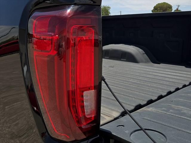 2023 GMC Sierra 2500HD 4WD Crew Cab Standard Bed Denali