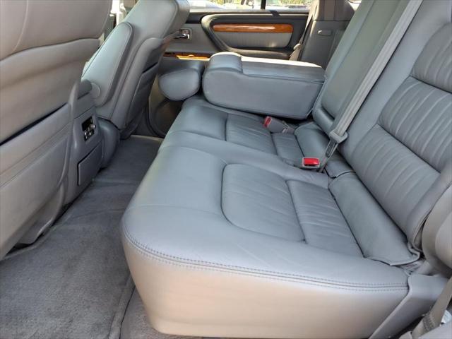 2004 Lexus LX 470 470