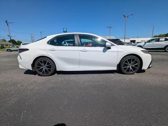 2023 Toyota Camry SE AWD