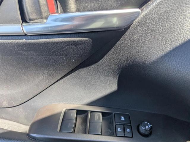 2023 Toyota Camry SE AWD