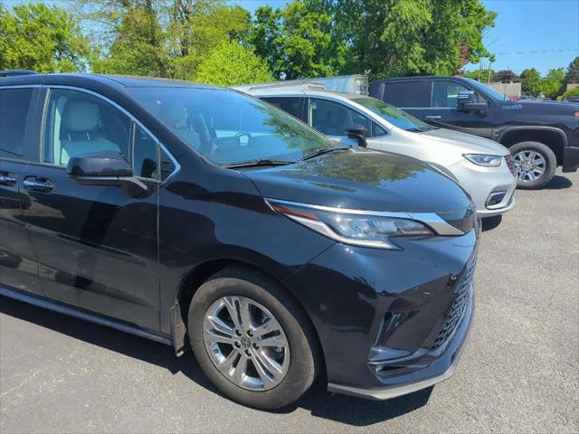 2023 Toyota Sienna XSE