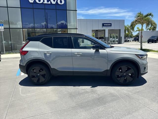 2026 Volvo XC40 Black Edition Ultra, B5 AWD Gas mild hybrid