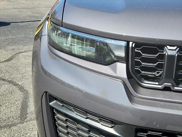 2026 Jeep Grand Cherokee L Altitude 4x4