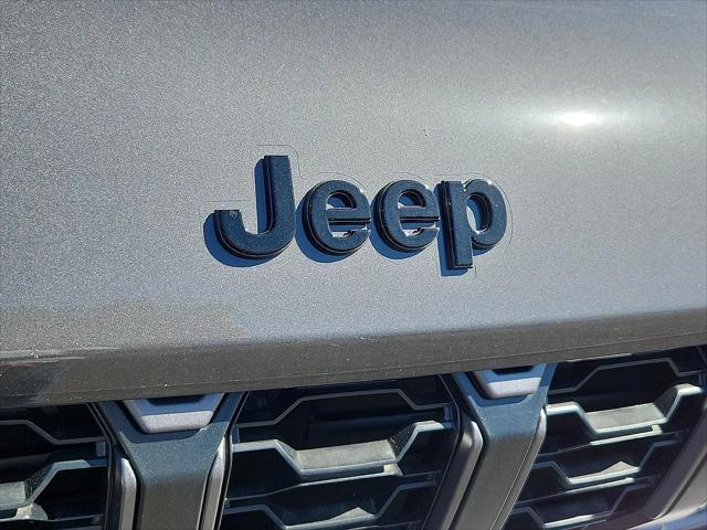 2026 Jeep Grand Cherokee L Altitude 4x4