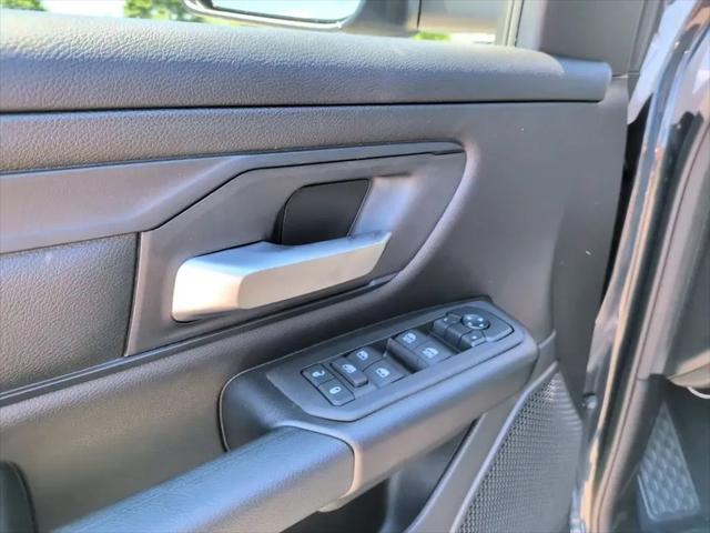 2026 Ram 1500 Express Crew Cab 4x4 57 Box