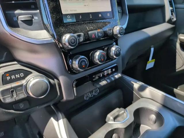 2026 Ram 1500 Express Crew Cab 4x4 57 Box