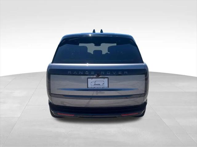 2026 Land Rover Range Rover P530 SE 7 Seat