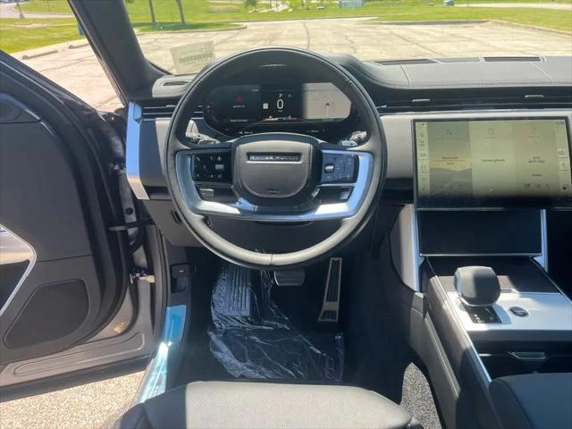 2026 Land Rover Range Rover P530 SE 7 Seat