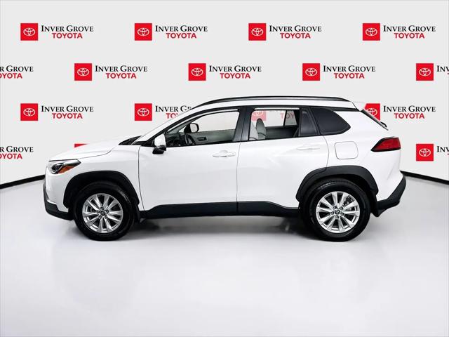 2024 Toyota Corolla Cross LE