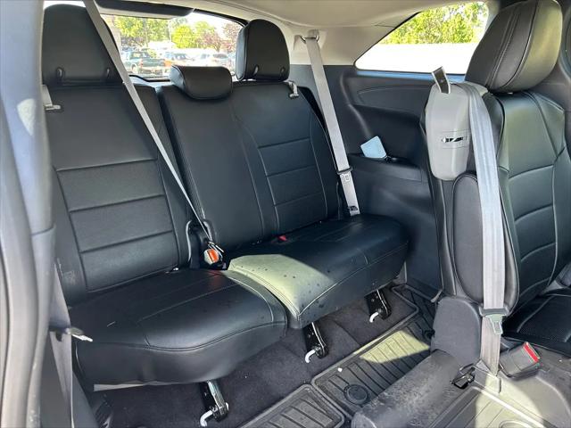 2025 Toyota Sienna LE