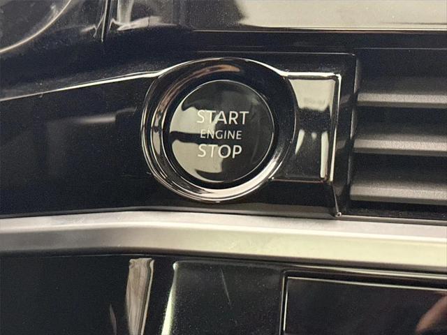 2025 Nissan Pathfinder SL FWD