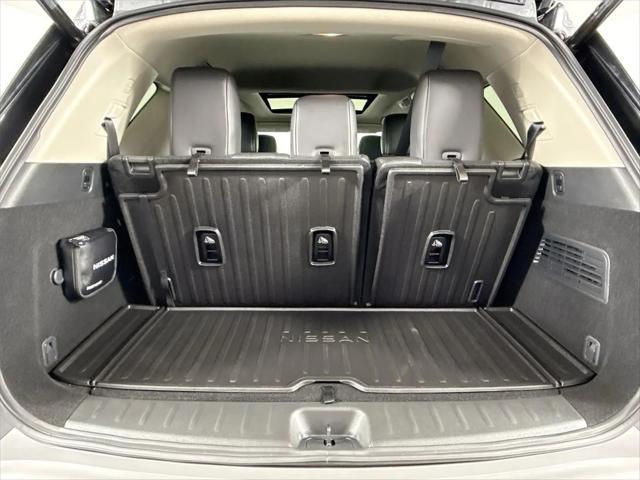 2025 Nissan Pathfinder SL FWD
