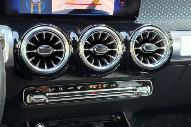 2024 Mercedes-Benz EQB 300 4MATIC