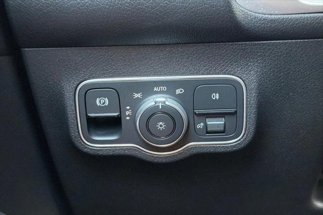 2024 Mercedes-Benz EQB 300 4MATIC