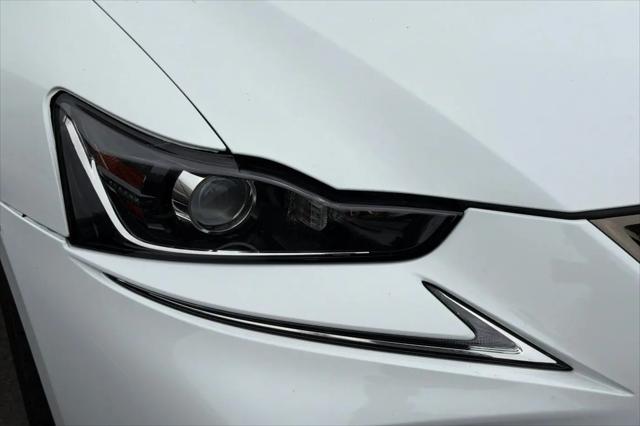 2017 Lexus IS 200t IS Turbo