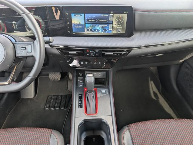 2025 Nissan Kicks SR FWD