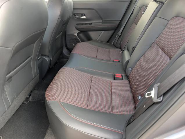 2025 Nissan Kicks SR FWD
