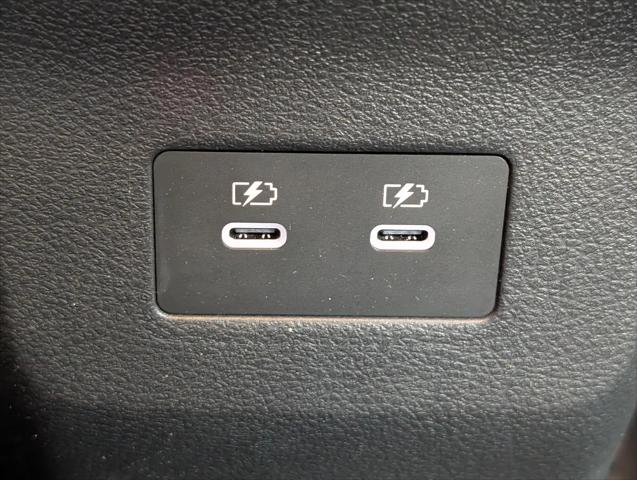 2025 Nissan Kicks SR FWD