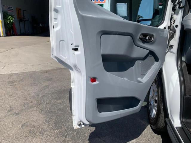 2016 Ford Transit XLT