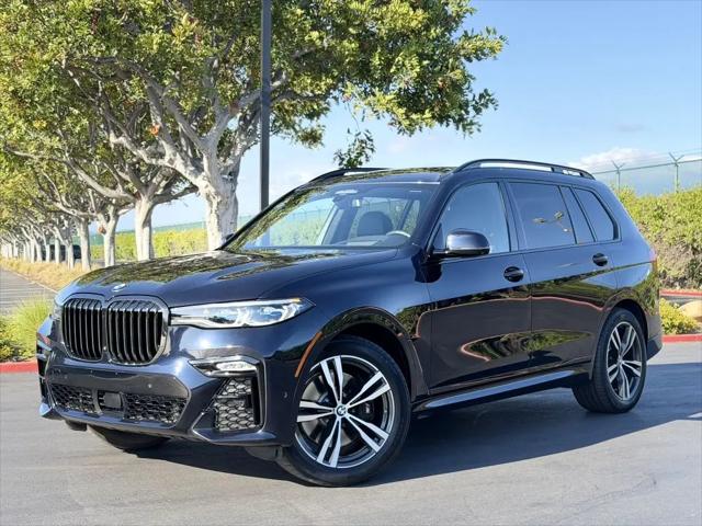 2022 BMW X7 M50i