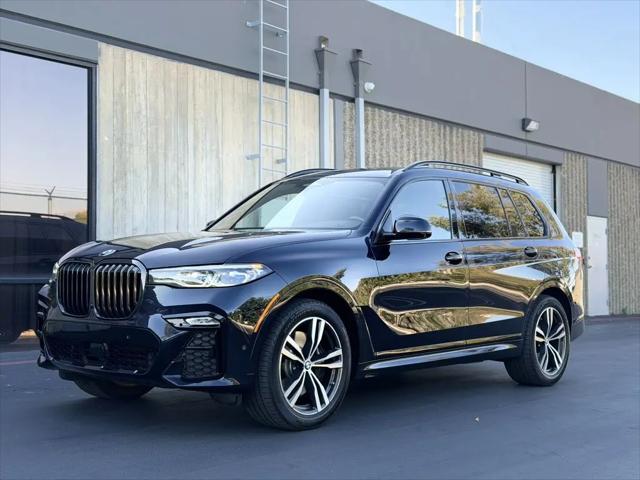 2022 BMW X7 M50i