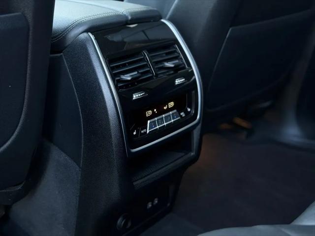 2022 BMW X7 M50i