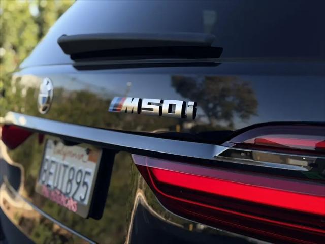 2022 BMW X7 M50i