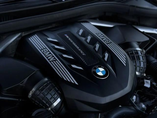 2022 BMW X7 M50i