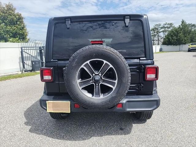 2023 Jeep Wrangler 4-Door Sahara
