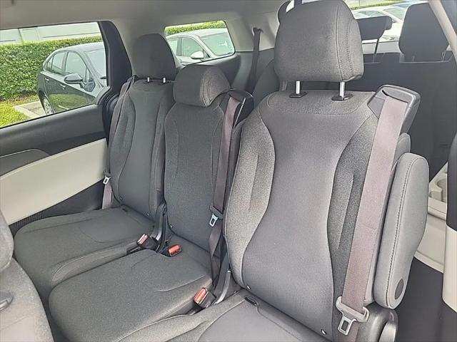 2022 Kia Carnival MPV LX