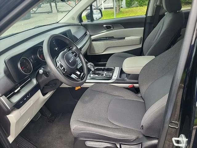 2022 Kia Carnival MPV LX