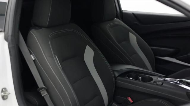 2021 Chevrolet Camaro RWD Coupe 1LT