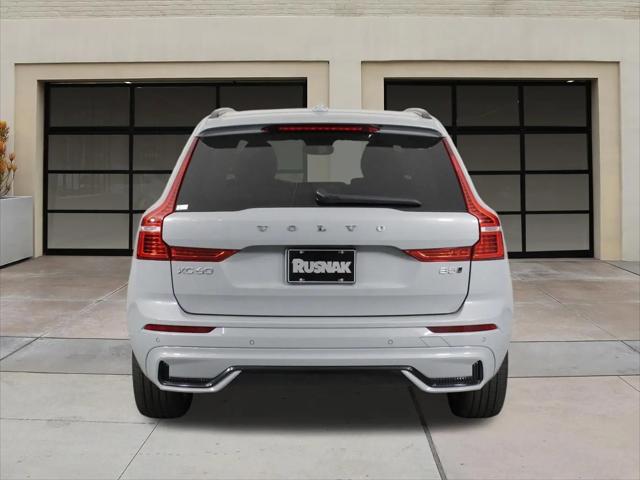 2024 Volvo XC60 B5 Plus Dark Theme